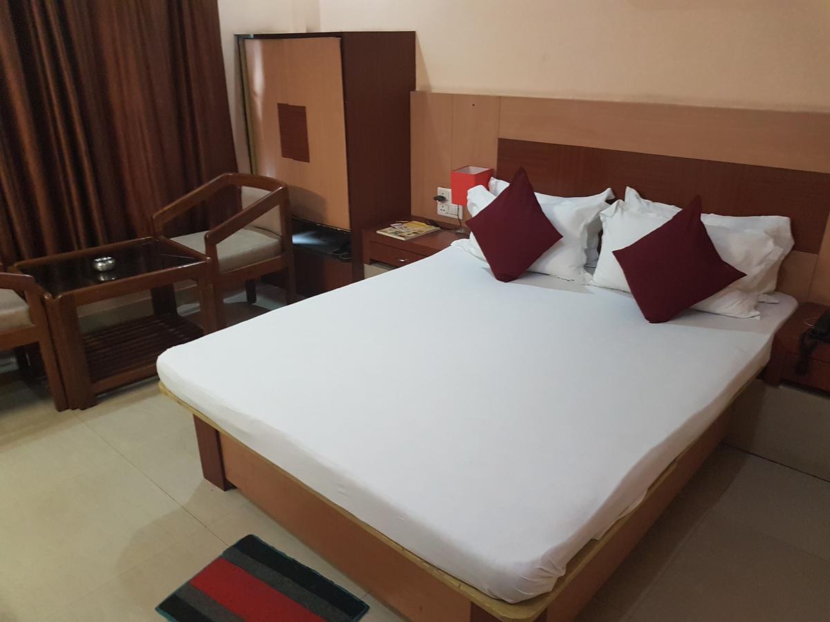 Hotel Simla Siliguri Ngoại thất bức ảnh