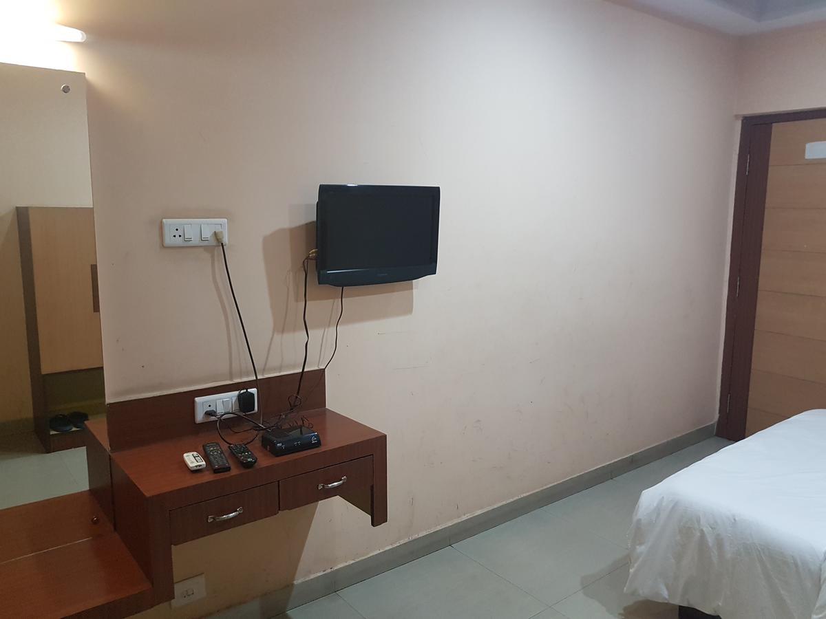 Hotel Simla Siliguri Ngoại thất bức ảnh