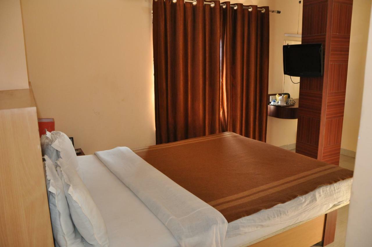 Hotel Simla Siliguri Ngoại thất bức ảnh