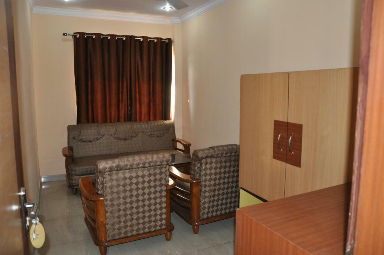 Hotel Simla Siliguri Ngoại thất bức ảnh